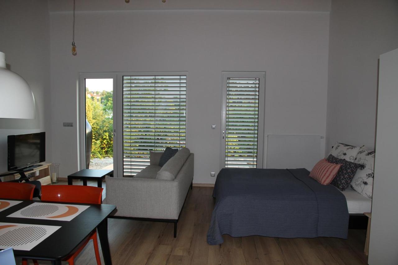 Apartmany Hluboka Nad Vltavou S Vyhledem Na Zamek Extérieur photo